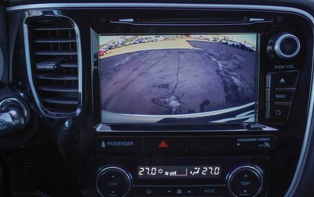 Mitsubishi Outlander III рестайлинг 3, 2015 год, 1 995 000 рублей, 20 фотография