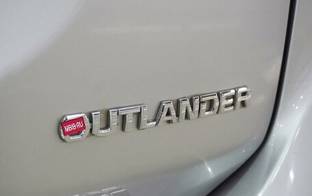 Mitsubishi Outlander III рестайлинг 3, 2015 год, 1 995 000 рублей, 9 фотография