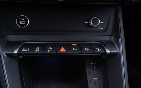 Audi Q3, 2025 год, 4 899 000 рублей, 27 фотография