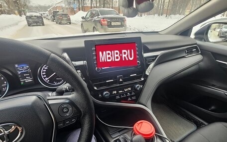 Toyota Camry, 2021 год, 3 000 000 рублей, 9 фотография