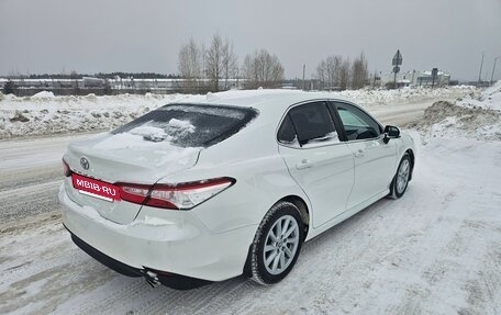Toyota Camry, 2021 год, 3 000 000 рублей, 7 фотография
