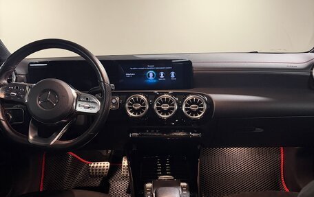 Mercedes-Benz CLA, 2020 год, 3 150 000 рублей, 13 фотография