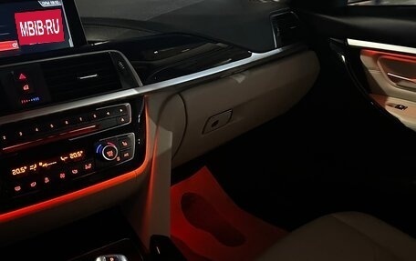 BMW 3 серия, 2018 год, 1 800 000 рублей, 13 фотография