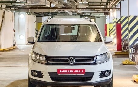 Volkswagen Tiguan I, 2013 год, 975 000 рублей, 3 фотография