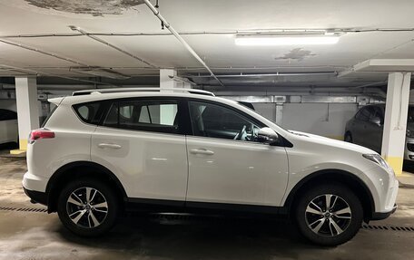Toyota RAV4, 2018 год, 2 950 000 рублей, 3 фотография