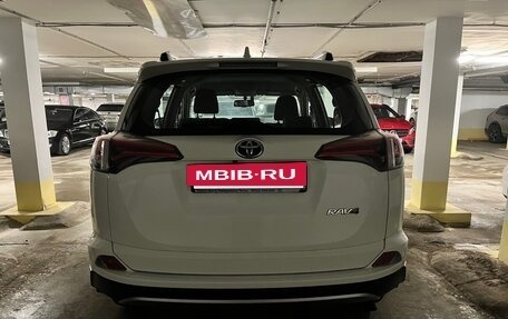 Toyota RAV4, 2018 год, 2 950 000 рублей, 2 фотография