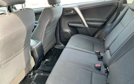 Toyota RAV4, 2018 год, 2 950 000 рублей, 13 фотография