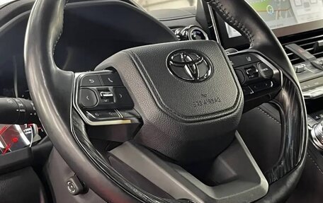 Toyota Land Cruiser, 2021 год, 16 500 000 рублей, 6 фотография