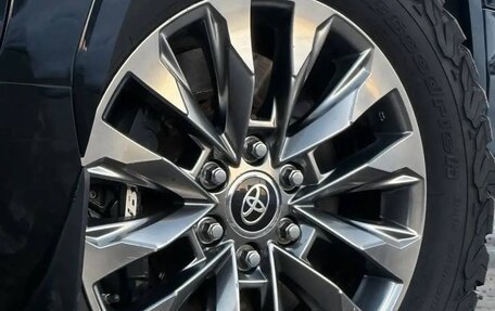 Toyota Land Cruiser, 2021 год, 16 500 000 рублей, 4 фотография