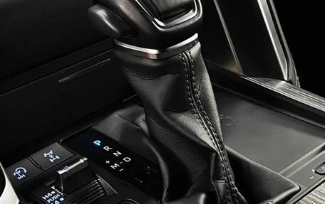 Toyota Land Cruiser, 2021 год, 16 500 000 рублей, 10 фотография