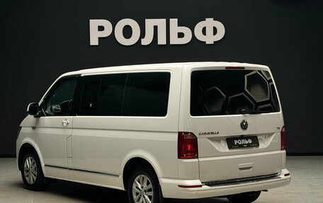 Volkswagen Caravelle T6 рестайлинг, 2017 год, 2 900 000 рублей, 3 фотография