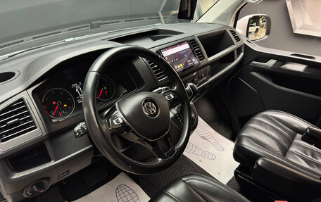 Volkswagen Caravelle T6 рестайлинг, 2017 год, 2 900 000 рублей, 12 фотография