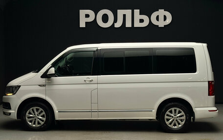 Volkswagen Caravelle T6 рестайлинг, 2017 год, 2 900 000 рублей, 6 фотография