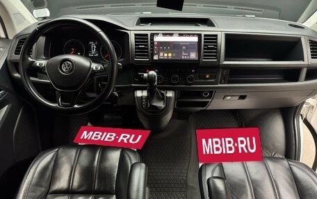 Volkswagen Caravelle T6 рестайлинг, 2017 год, 2 900 000 рублей, 10 фотография