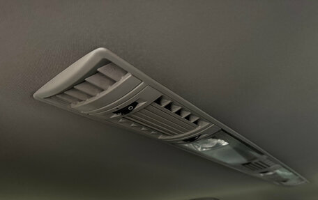 Volkswagen Caravelle T6 рестайлинг, 2017 год, 2 900 000 рублей, 26 фотография