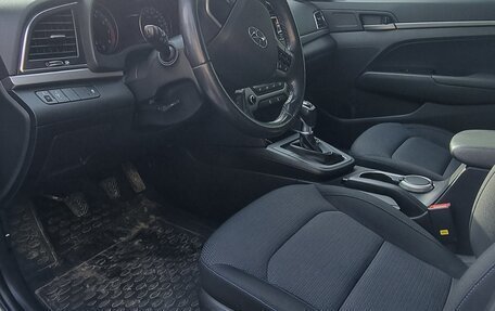 Hyundai Elantra VI рестайлинг, 2018 год, 1 310 000 рублей, 7 фотография