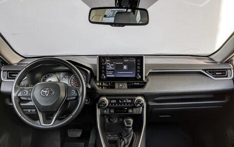 Toyota RAV4, 2021 год, 3 250 000 рублей, 1 фотография