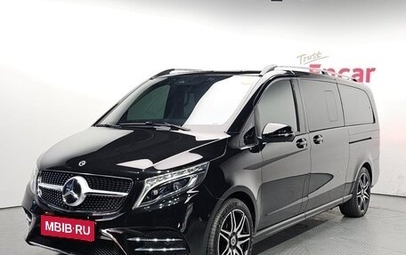 Mercedes-Benz V-Класс, 2024 год, 9 300 000 рублей, 1 фотография