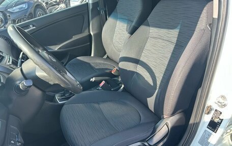 Hyundai Solaris II рестайлинг, 2015 год, 870 000 рублей, 10 фотография