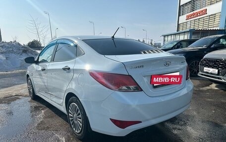 Hyundai Solaris II рестайлинг, 2015 год, 870 000 рублей, 3 фотография