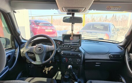 Chevrolet Niva I рестайлинг, 2016 год, 745 000 рублей, 13 фотография