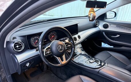 Mercedes-Benz E-Класс, 2020 год, 3 000 000 рублей, 9 фотография