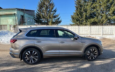 Volkswagen Touareg III, 2018 год, 5 100 000 рублей, 7 фотография