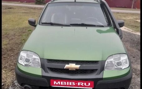 Chevrolet Niva I рестайлинг, 2014 год, 710 000 рублей, 2 фотография