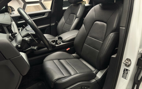 Porsche Cayenne III, 2023 год, 15 500 000 рублей, 14 фотография