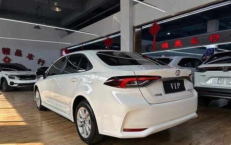 Toyota Corolla, 2023 год, 1 650 000 рублей, 2 фотография