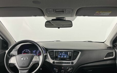 Hyundai Solaris II рестайлинг, 2018 год, 1 100 000 рублей, 7 фотография