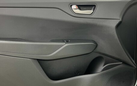 Hyundai Solaris II рестайлинг, 2018 год, 1 100 000 рублей, 18 фотография