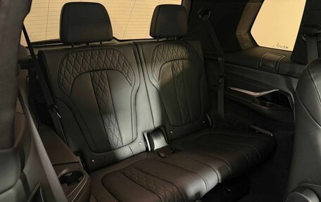 BMW X7, 2025 год, 17 600 000 рублей, 15 фотография