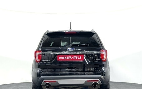 Ford Explorer VI, 2017 год, 3 250 000 рублей, 6 фотография