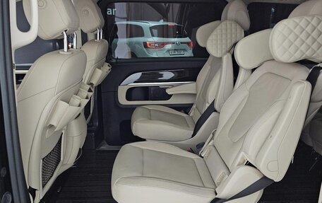 Mercedes-Benz V-Класс, 2024 год, 9 300 000 рублей, 13 фотография