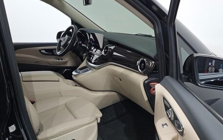 Mercedes-Benz V-Класс, 2024 год, 9 300 000 рублей, 9 фотография