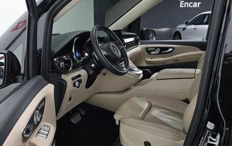Mercedes-Benz V-Класс, 2024 год, 9 300 000 рублей, 11 фотография