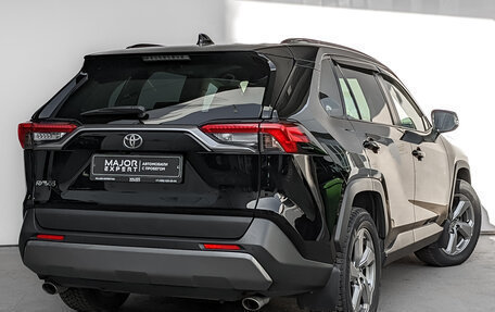 Toyota RAV4, 2021 год, 3 250 000 рублей, 4 фотография