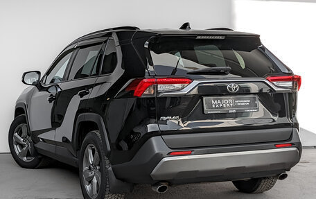 Toyota RAV4, 2021 год, 3 250 000 рублей, 5 фотография