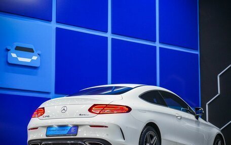 Mercedes-Benz C-Класс, 2019 год, 4 100 000 рублей, 6 фотография