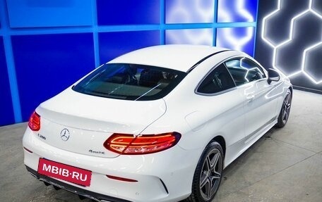 Mercedes-Benz C-Класс, 2019 год, 4 100 000 рублей, 25 фотография