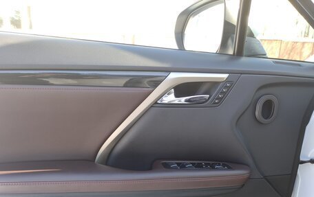 Lexus RX IV рестайлинг, 2019 год, 5 110 000 рублей, 4 фотография