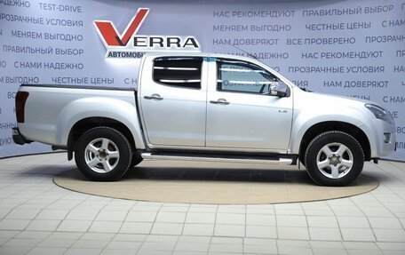 Isuzu D-Max II, 2018 год, 1 890 000 рублей, 4 фотография
