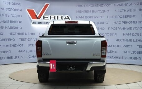 Isuzu D-Max II, 2018 год, 1 890 000 рублей, 6 фотография