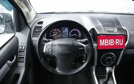 Isuzu D-Max II, 2018 год, 1 890 000 рублей, 11 фотография