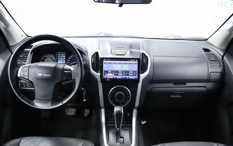 Isuzu D-Max II, 2018 год, 1 890 000 рублей, 14 фотография