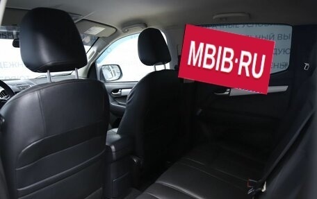 Isuzu D-Max II, 2018 год, 1 890 000 рублей, 15 фотография