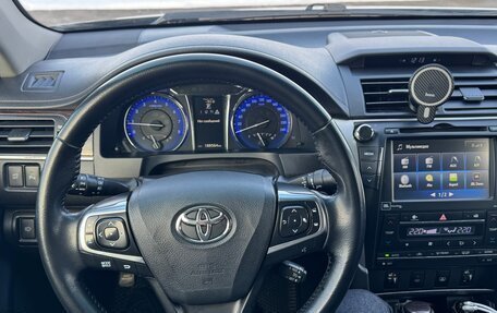 Toyota Camry, 2017 год, 2 280 000 рублей, 2 фотография