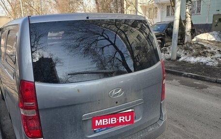 Hyundai H-1 II рестайлинг, 2011 год, 1 300 000 рублей, 7 фотография