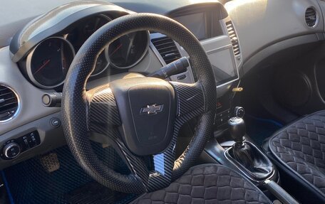 Chevrolet Cruze II, 2010 год, 500 000 рублей, 5 фотография